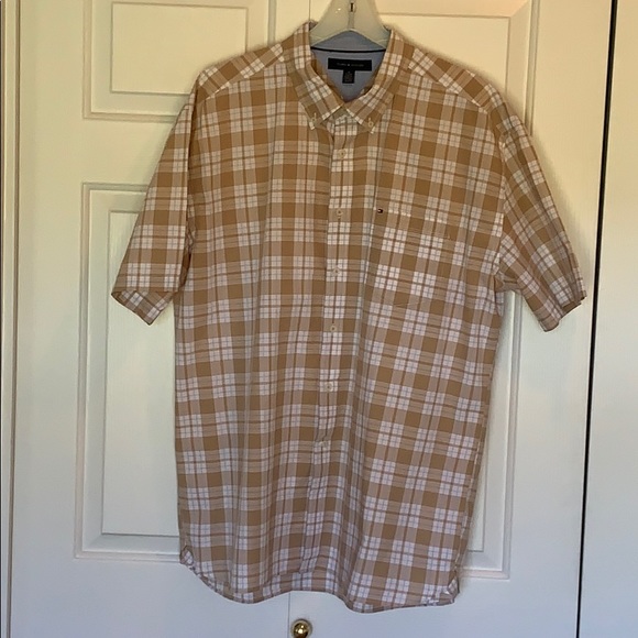 Tommy Hilfiger Other - Tommy Hilfiger Button down Short sleeve